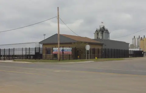 Kalamazoo Commercial Building with Warehouse
