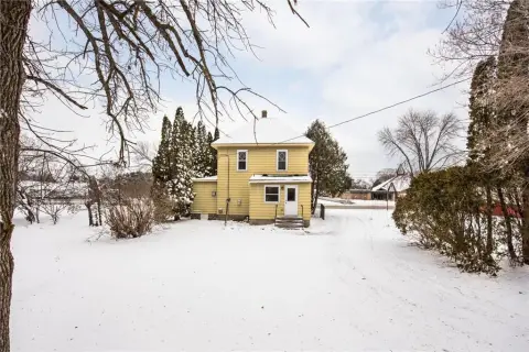 Versatile Commercial Property on Nokomis