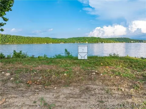 Lakefront Lot in Kamden Estates