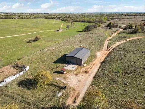 80 Acres in Cyril, OK
