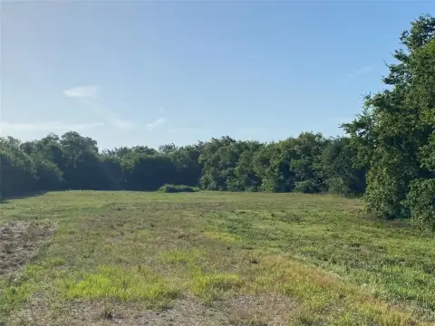 2 AC Land in Wills Point