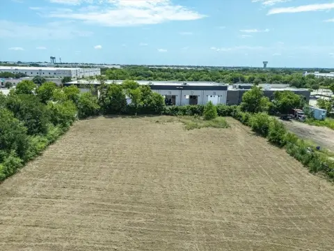 Commercial Land Near I-35