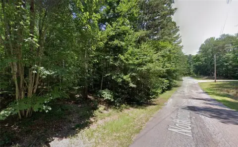 Residential Wooded Lot Near Lake Hartwell