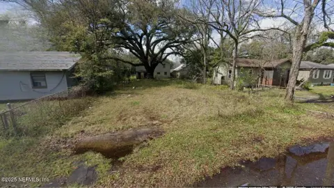 Residential Land in Jacksonville, FL