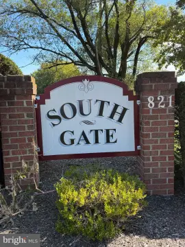 Brick Specialty Property