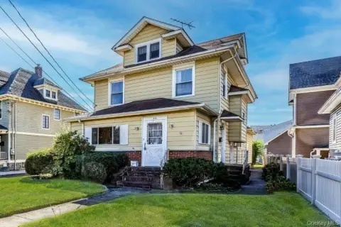 Colonial Duplex