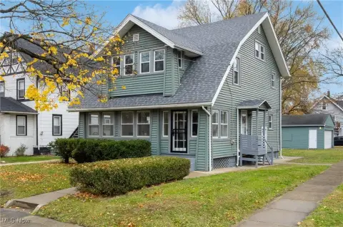 Renovated Duplex on Corner Lot
