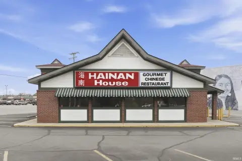 Iconic Restaurant Opportunity in Fort Wayne