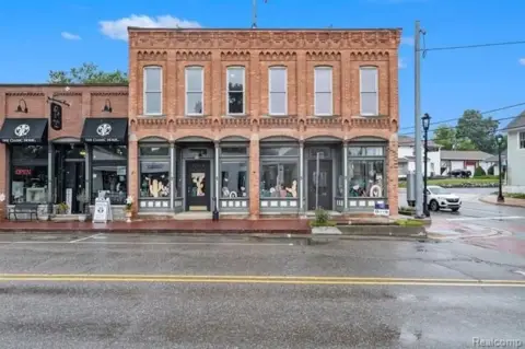 Picture of Office buildings at S Oak St 4000, Metamora, MI