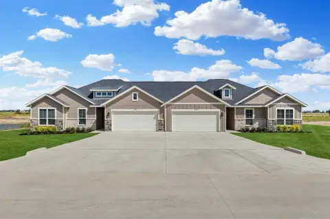 New Duplex on Acre Lot