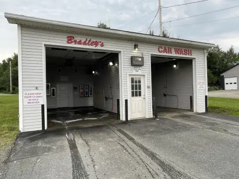 Self-Service Car Wash with Heated Floors
