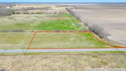 Kerens Land Near the Lake