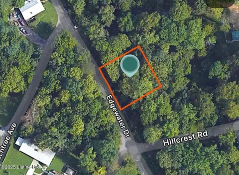 Land in Pewee Valley, KY