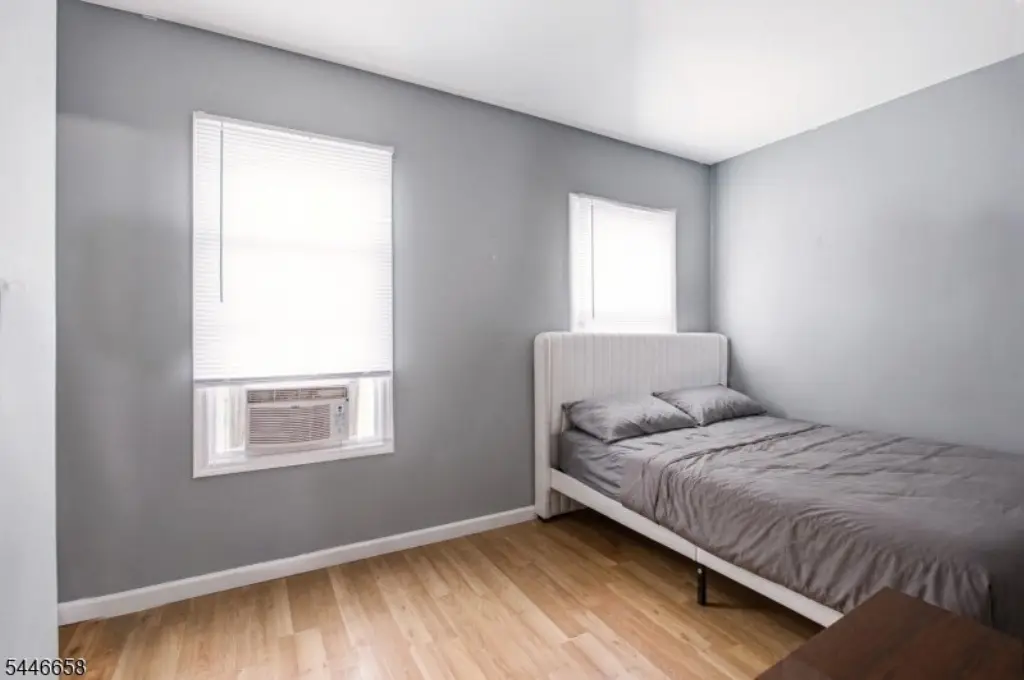 Picture 16