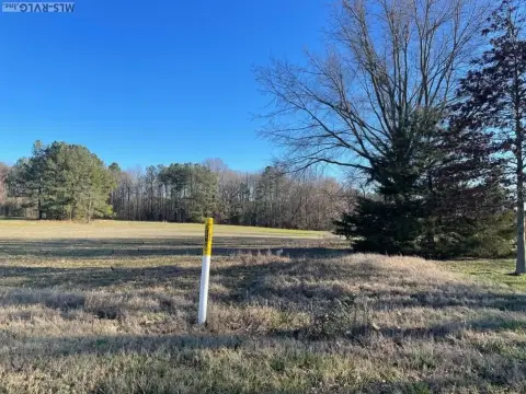 Commercial Lot in High-Traffic Area