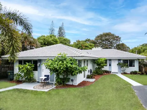 Updated Duplex with Private Pool