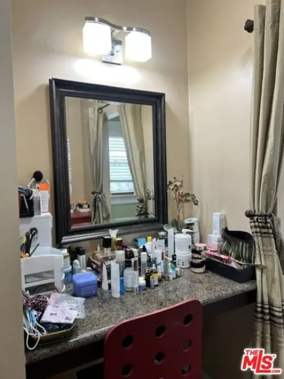 Picture 18