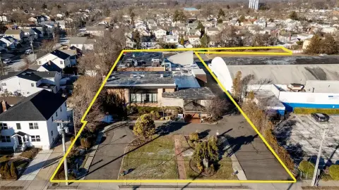 Spacious New Hyde Park Property