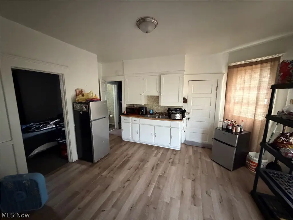 Picture 3