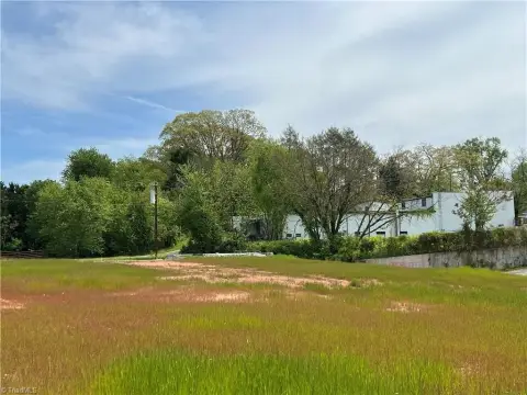 Prime Commercial Lot, Mount Airy