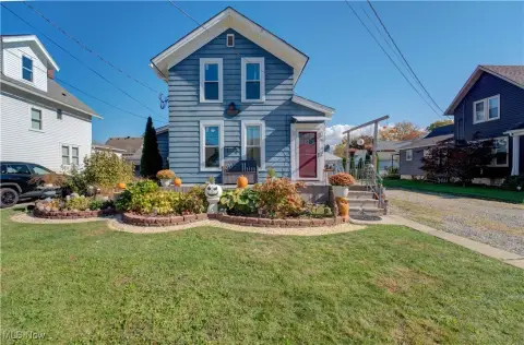 Vermilion Duplex Near Lake Erie