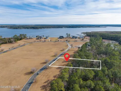 Waterfront Community Homesite with Boat Slip