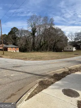 Commercial Land in Forest Park