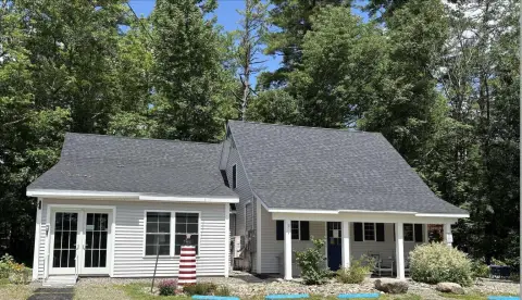 Live-Work Cottage with Bakery