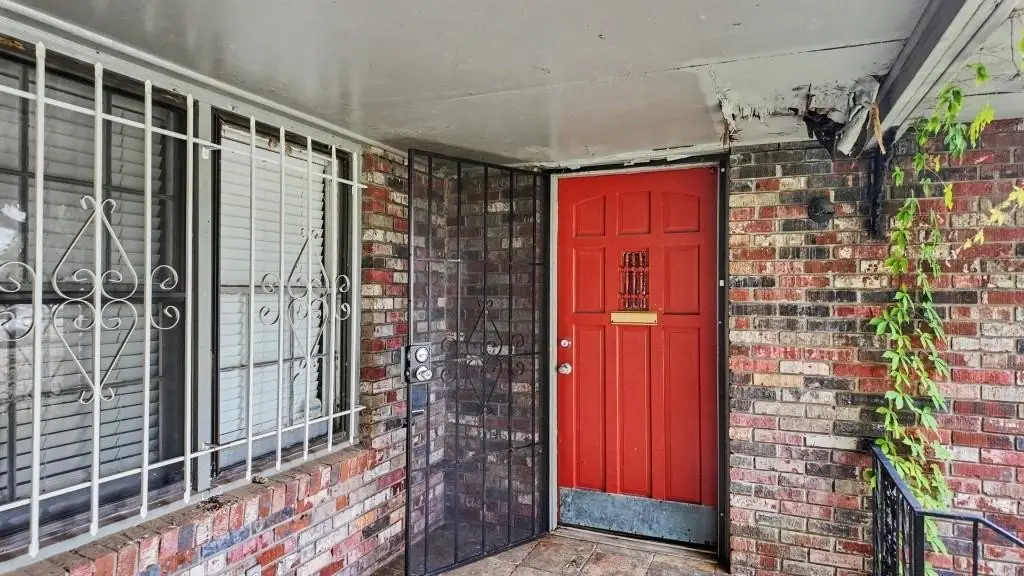 Picture 4