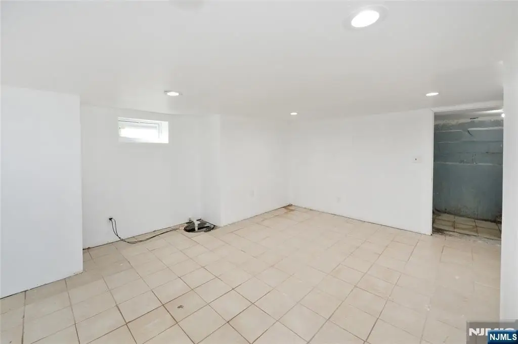 Picture 30