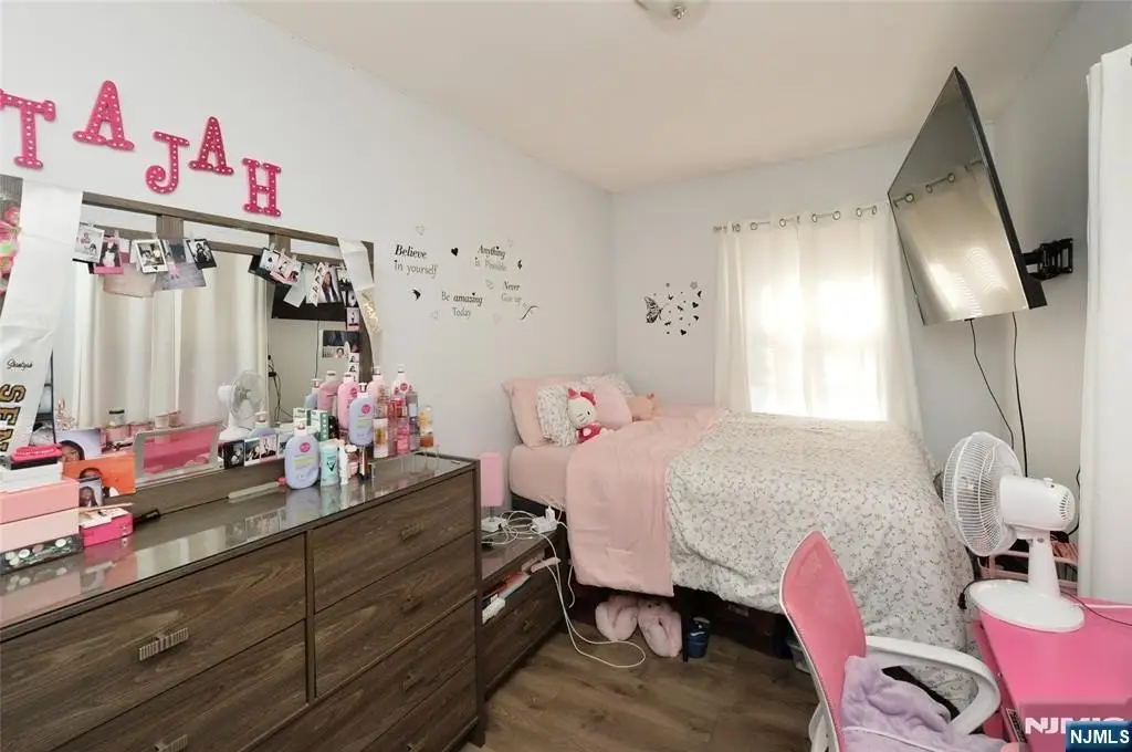 Picture 18