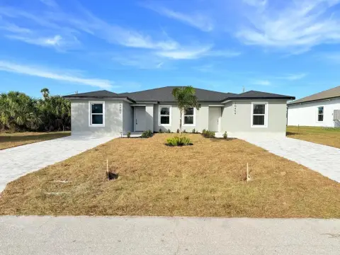 New Construction Duplex in Port Charlotte