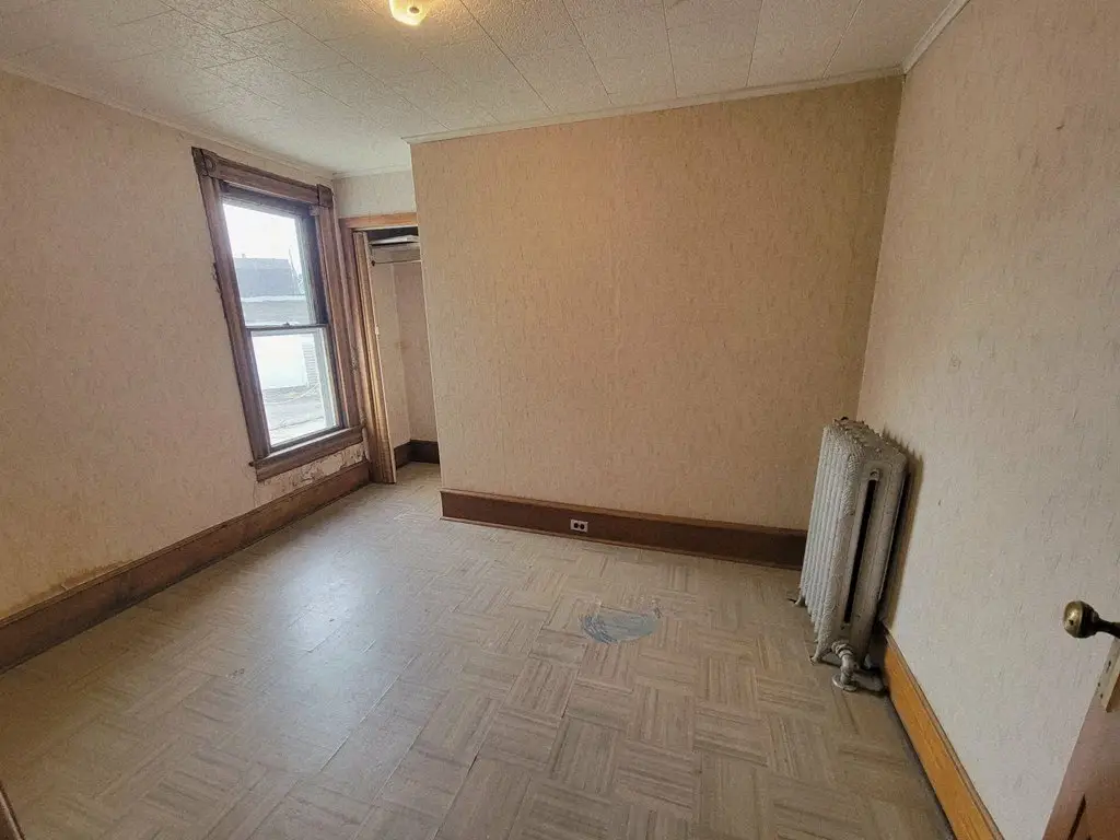Picture 9