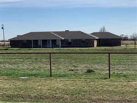 Equestrian Property Near DFW Metroplex