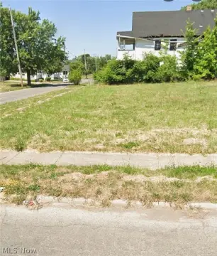 Commercial Land in Cleveland, OH