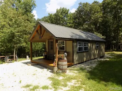 Recreation Land with Furnished Cabin