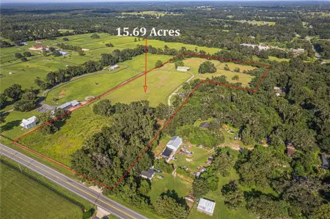Equestrian Farm in Prime Location