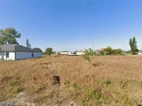 Residential Lot in Cape Coral