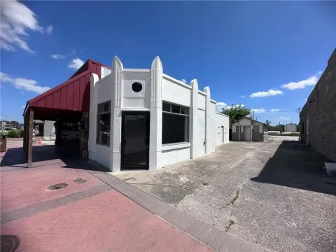 Downtown Springdale Retail or Office