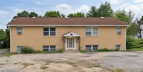 Four-Unit Brick Apartment Building