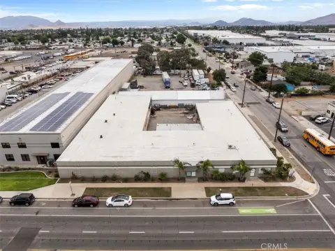 Rialto Industrial Building For Sale