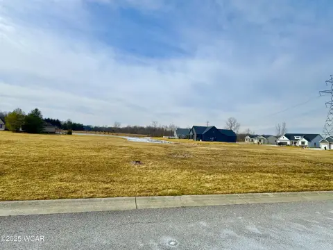 Residential Lots in Applewood Estates