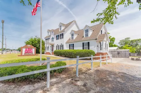 Versatile Commercial Building on Augusta Road