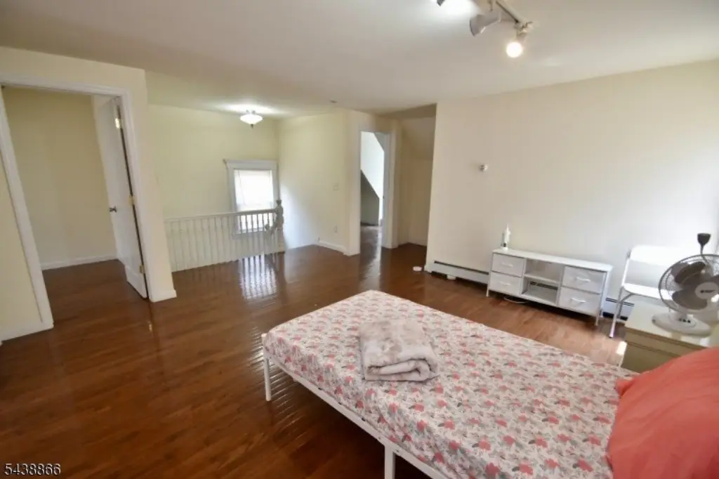 Picture 18