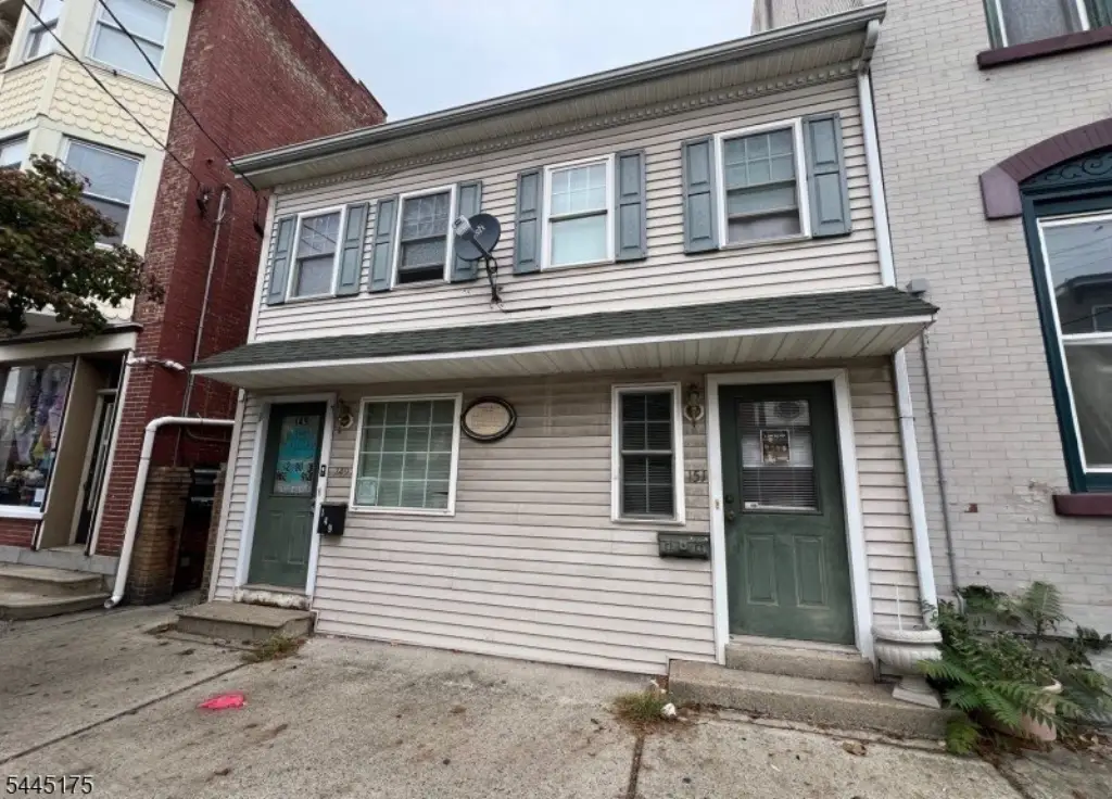 151 Main St, Phillipsburg, NJ 08865-2831