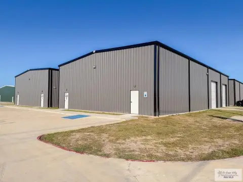 Versatile Warehouse in Harlingen Industrial Park
