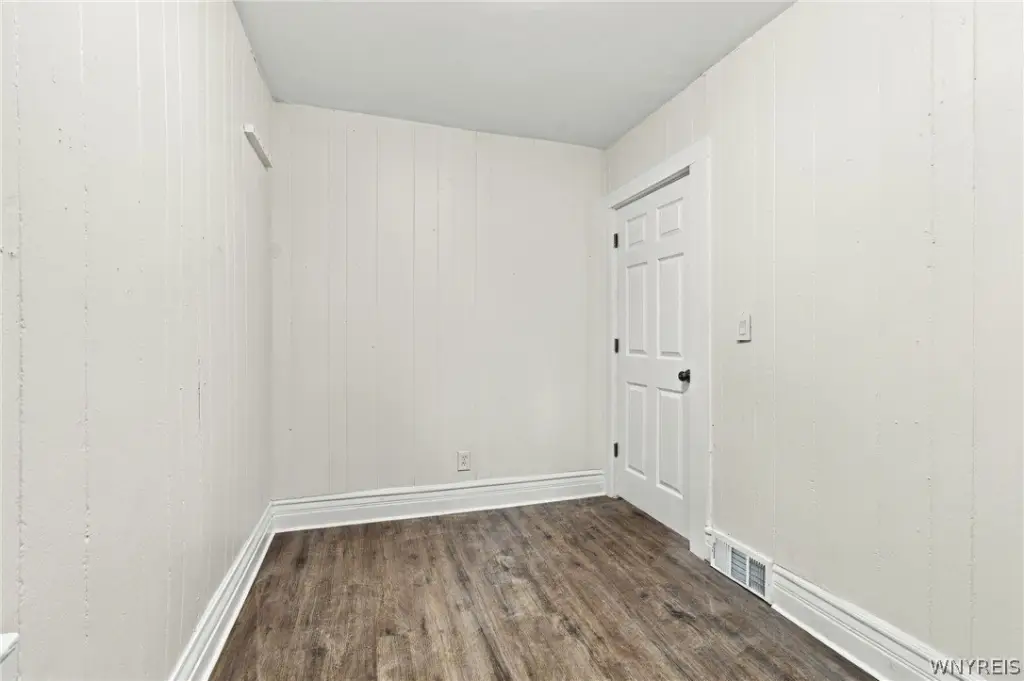 Picture 12