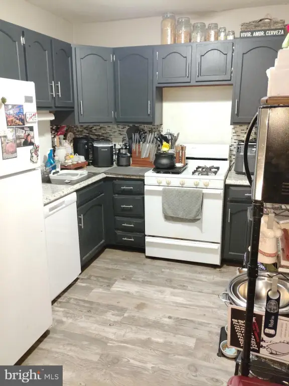 Picture 30