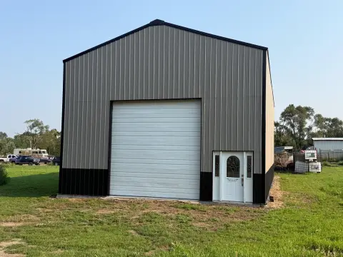 Pole Warehouse with Overhead Door