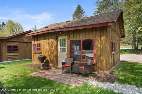 Remodeled Resort Cabin